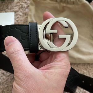 Men's Gucci size 90 reversible belt